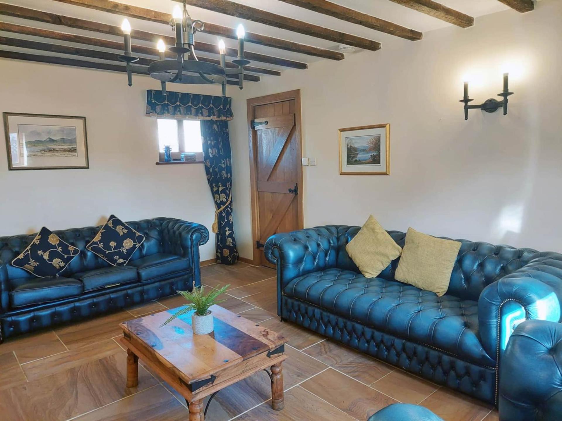 The Old Mill Barn With Hot Tub And Private Use Of Heated Pool Villa Wirral Eksteriør bilde
